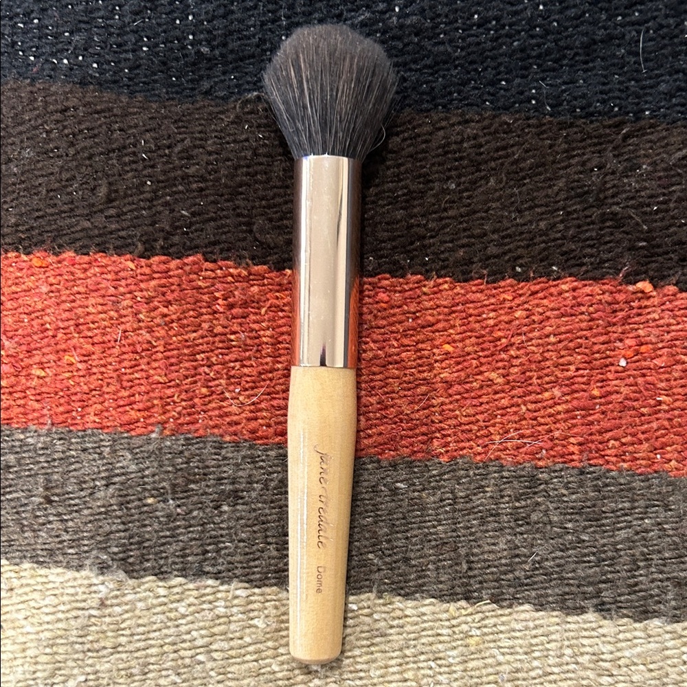 Jane Iredale Dome Brush